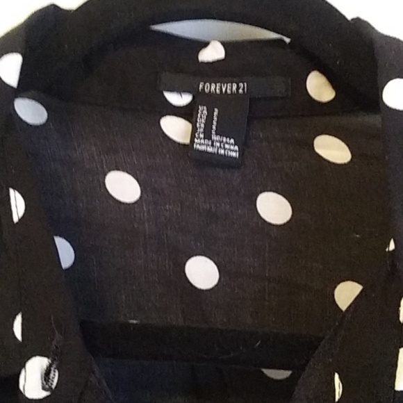 Forever 21 Black & White Polka Dot Top - Picture 2 of 3